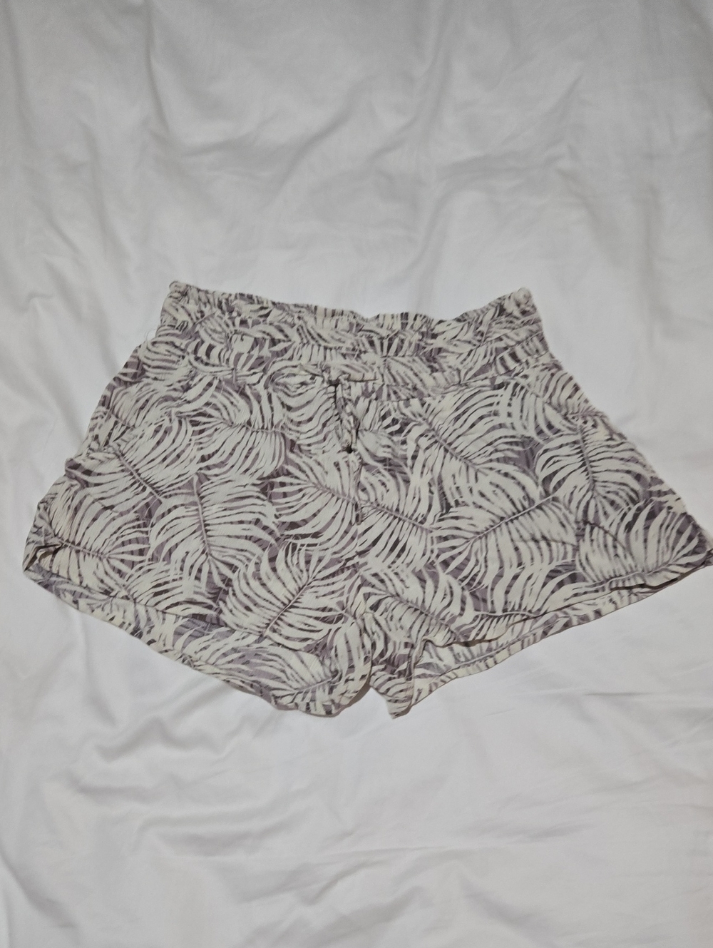 Sincerely Jules Cream Shorts with Gray Tropical Leaf Print